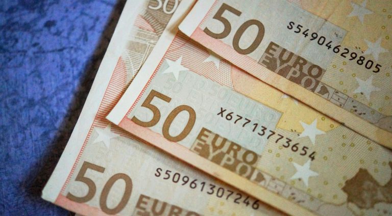 L’usine Nouvelle – L’Europe termine dans le vert mais demeure suspendue aux annonces de Trump