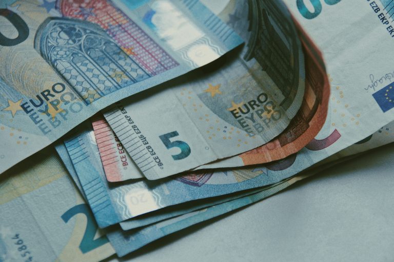 LES ECHOS – Placements : comment profiter de la hausse des taux pour placer son cash